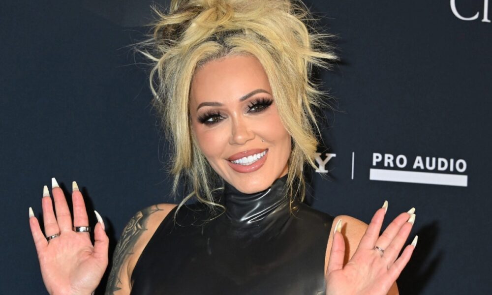 Bunnie Xo Asks Fans for ‘Prayers’ Ahead of Facelift Surgery, Admits: ‘I