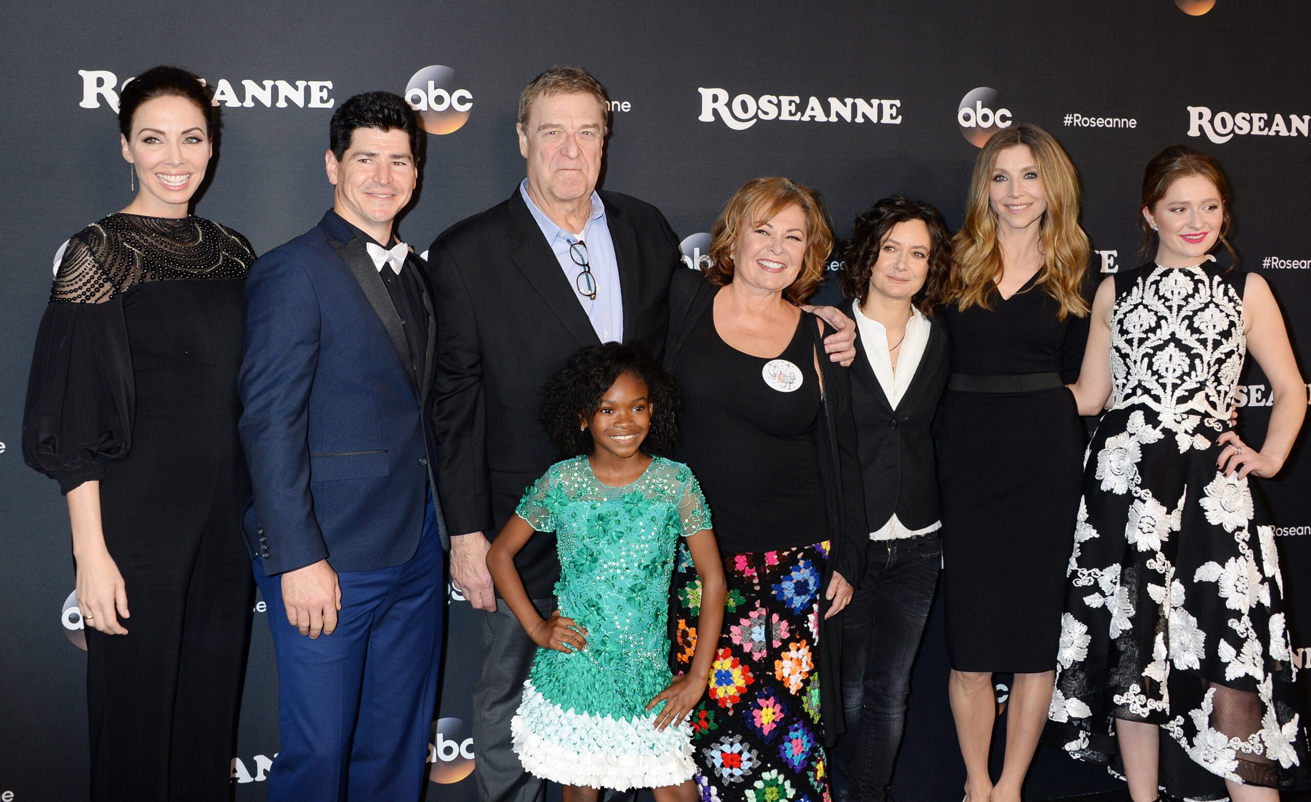 The cast of Roseanne